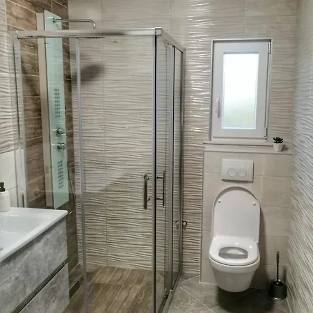 Modern Penthouse Ivan With Rooftop Swimming Pool And Jacuzzi Apartman *