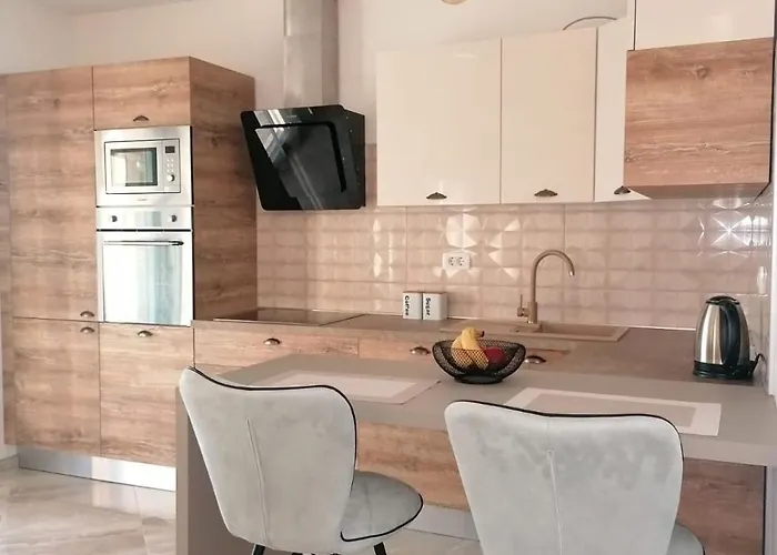 Modern Penthouse Ivan With Rooftop Swimming Pool And Jacuzzi Apartamento