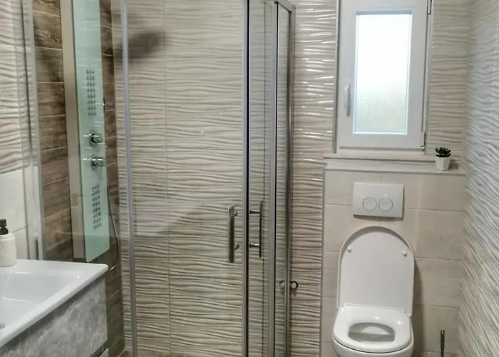 Modern Penthouse Ivan With Rooftop Swimming Pool And Jacuzzi Apartamento *