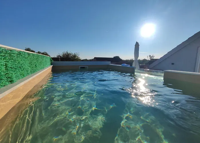 Modern Penthouse Ivan With Rooftop Swimming Pool And Jacuzzi * Drinovci